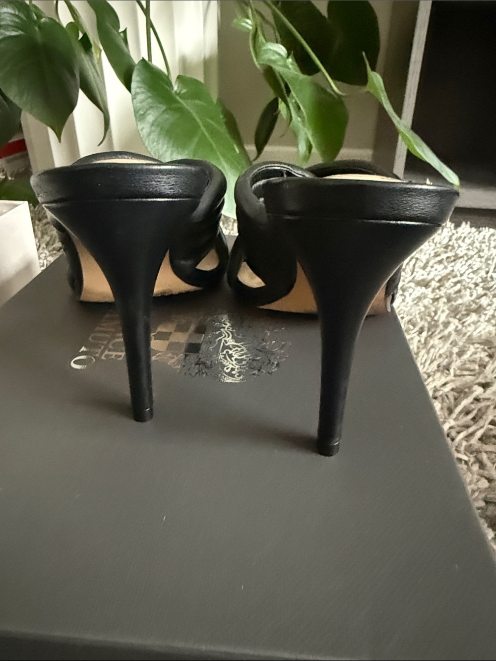 Vince Camuto Black Leather Crisscross Slide Sandals - Picture 4 of 6